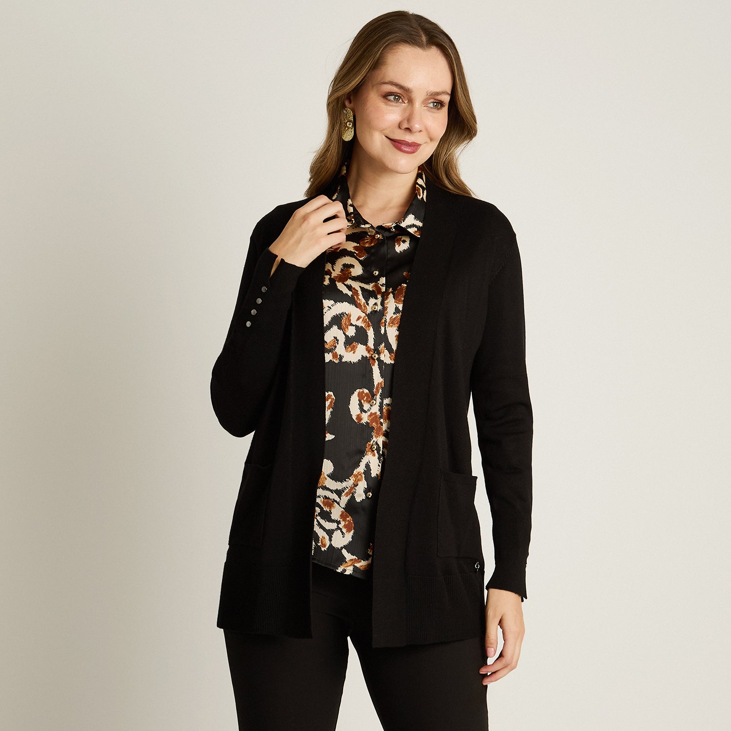 Tapado Negro Manga Larga Elasticidad Media Sin Forro Calce Normal Tela Tejido